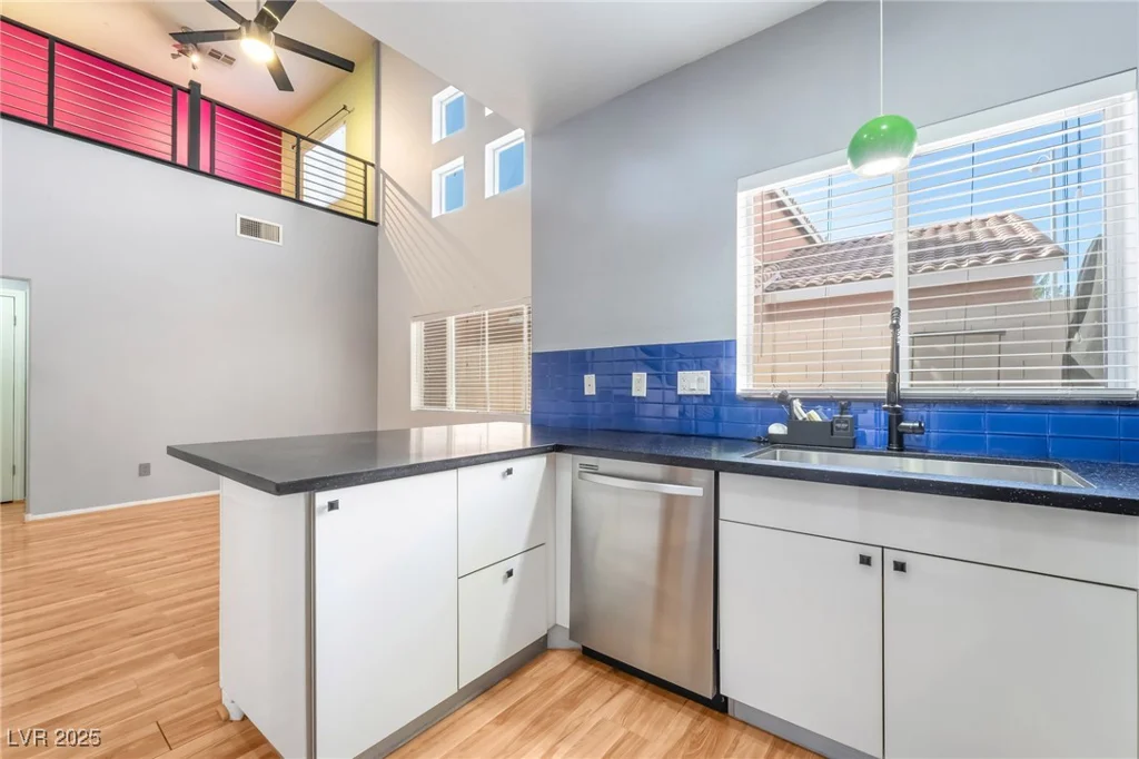 925 Veranda View, Las Vegas, NV 89123