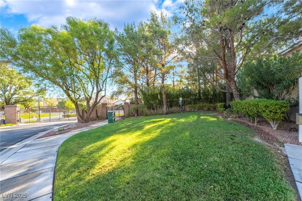 925 Veranda View, Las Vegas, NV 89123