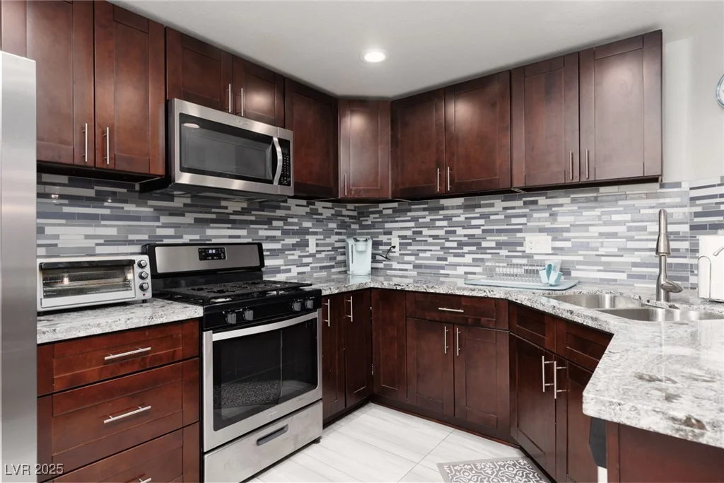 10809 Garden Mist, Las Vegas, NV 89135