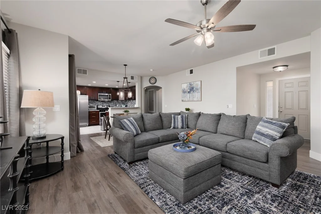 10809 Garden Mist, Las Vegas, NV 89135