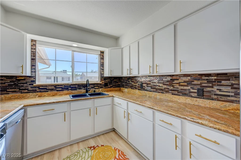 6316 Portola, Las Vegas, NV 89108