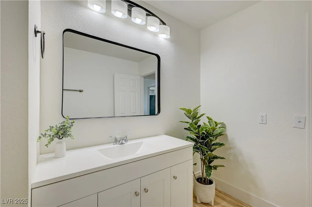 6316 Portola, Las Vegas, NV 89108