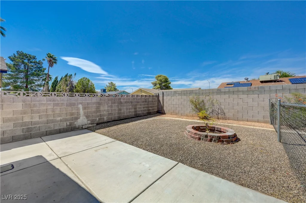 6316 Portola, Las Vegas, NV 89108