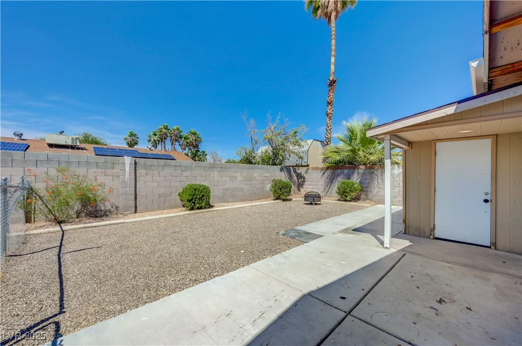 6316 Portola, Las Vegas, NV 89108