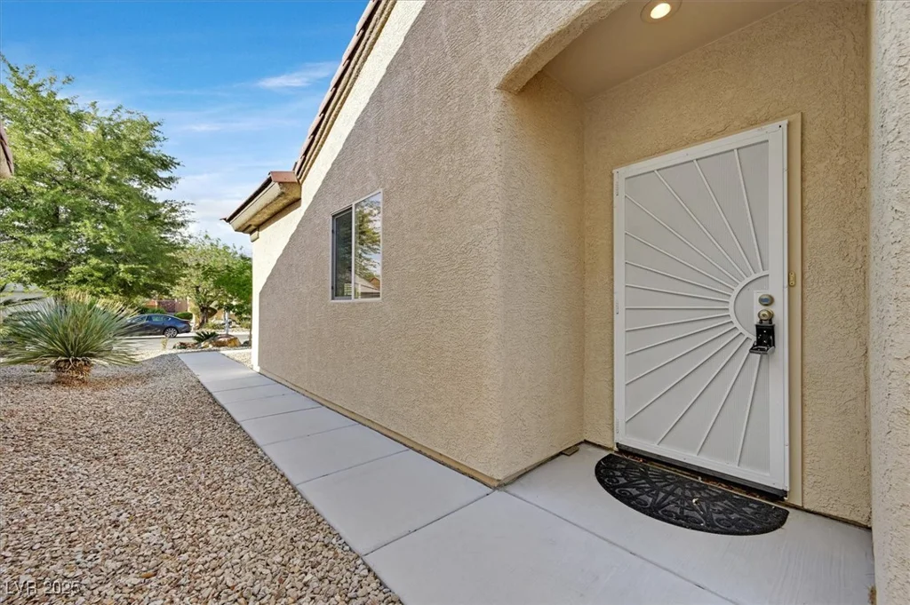 2413 Desert Sparrow, North Las Vegas, NV 89084