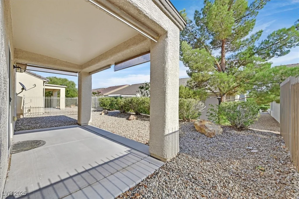 2413 Desert Sparrow, North Las Vegas, NV 89084