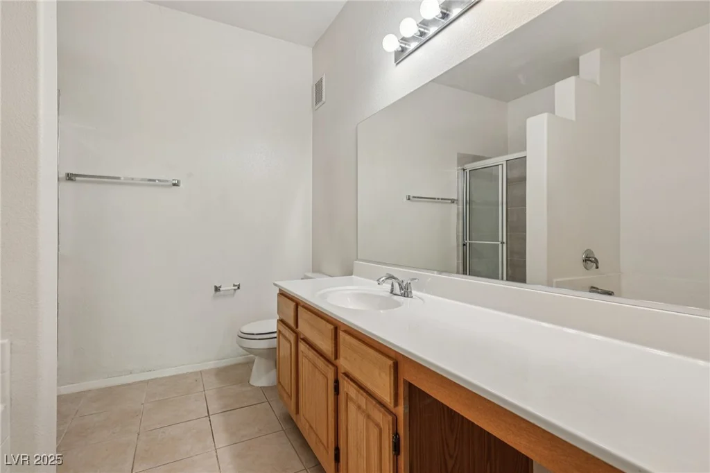 5655 Sahara, Las Vegas, NV 89142