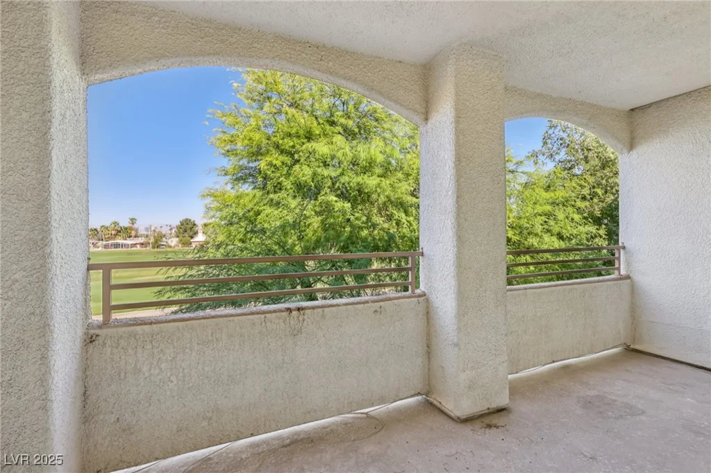 5655 Sahara, Las Vegas, NV 89142