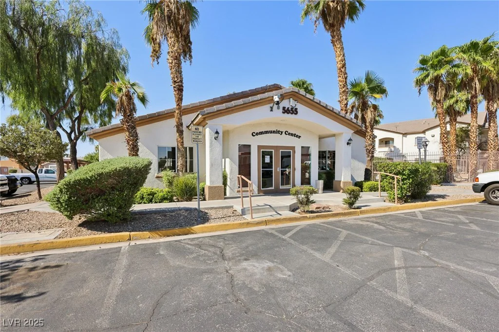 5655 Sahara, Las Vegas, NV 89142