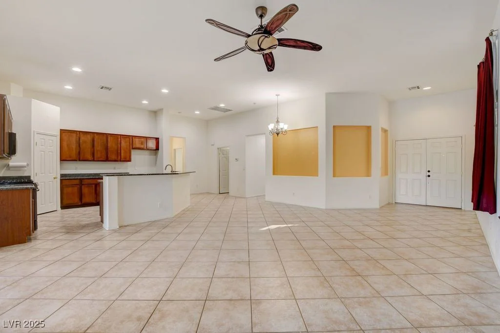 6460 Amanda Michelle, North Las Vegas, NV 89086
