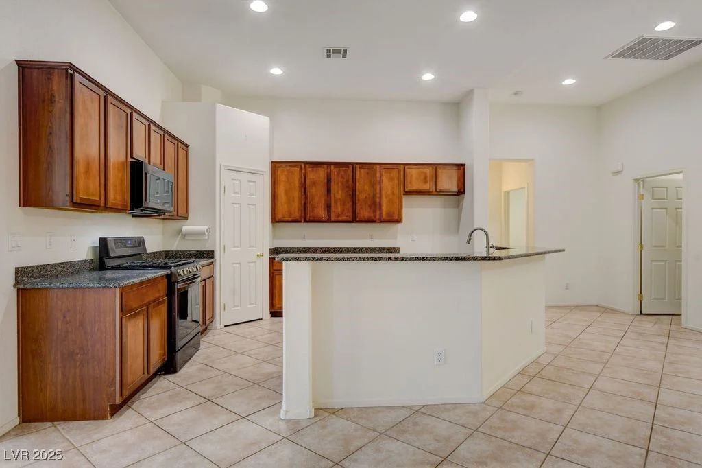 6460 Amanda Michelle, North Las Vegas, NV 89086