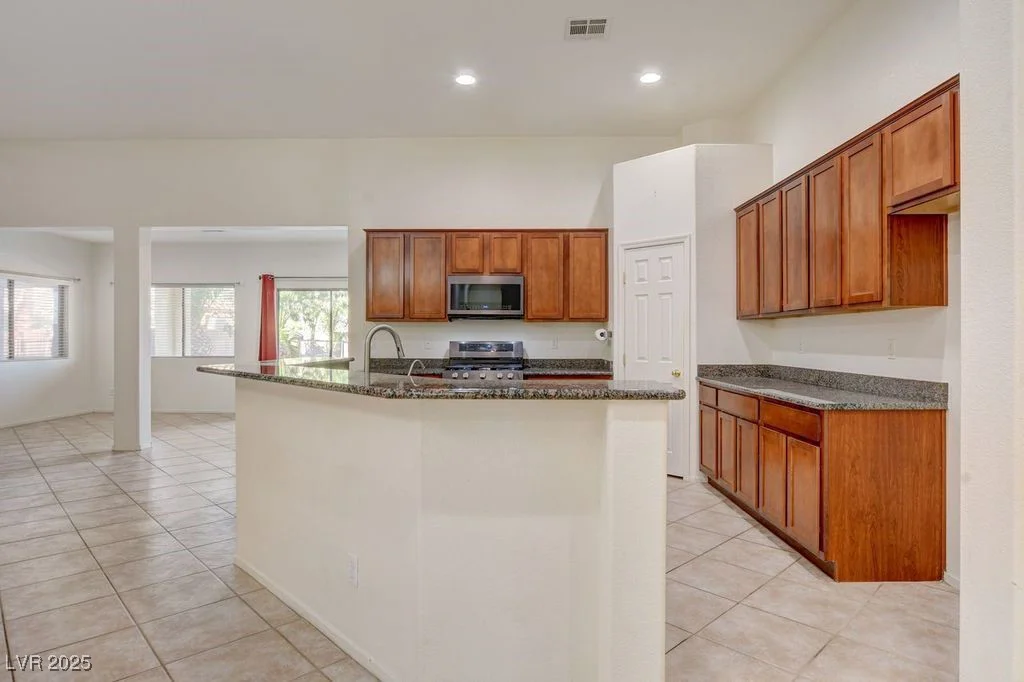 6460 Amanda Michelle, North Las Vegas, NV 89086
