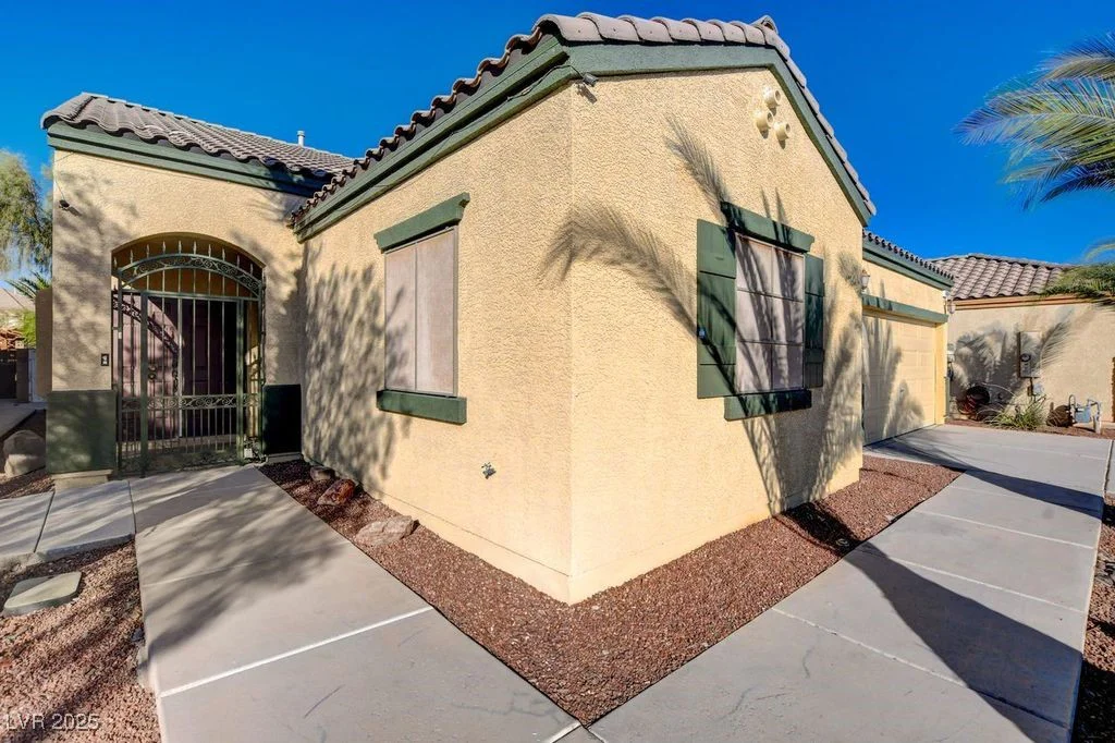 6460 Amanda Michelle, North Las Vegas, NV 89086