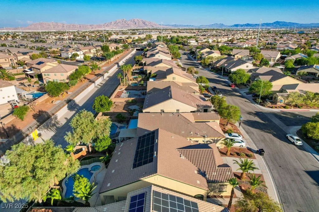 6460 Amanda Michelle, North Las Vegas, NV 89086