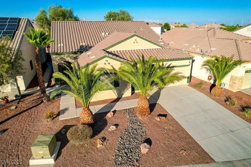 6460 Amanda Michelle, North Las Vegas, NV 89086