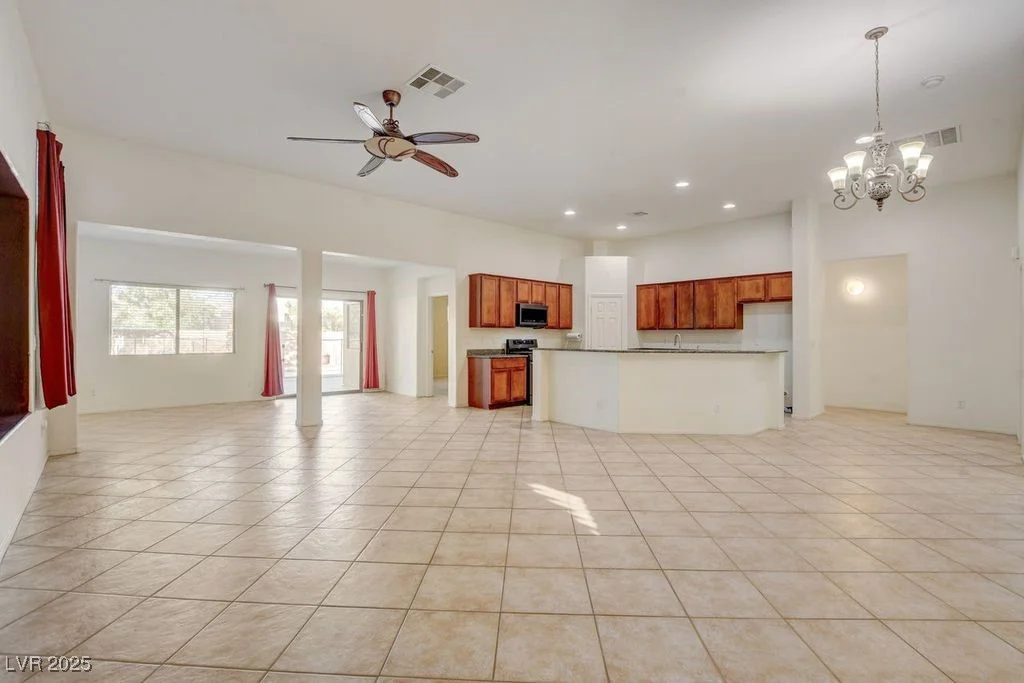 6460 Amanda Michelle, North Las Vegas, NV 89086