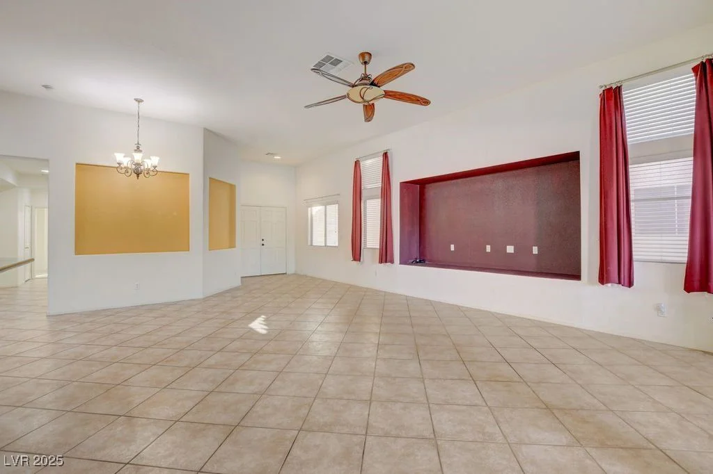 6460 Amanda Michelle, North Las Vegas, NV 89086