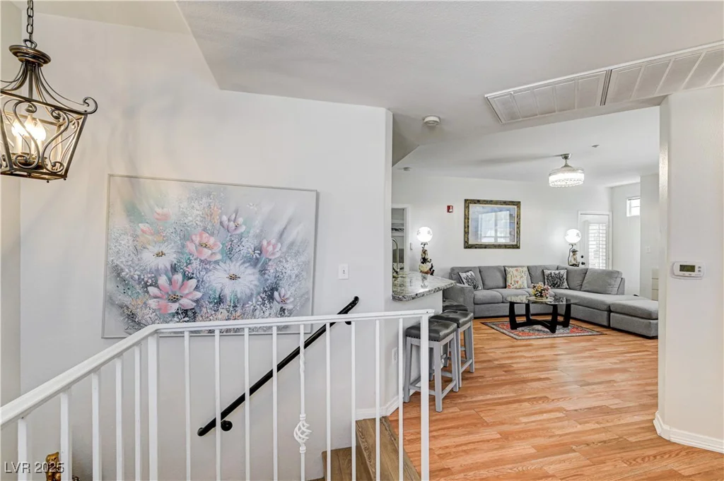 5855 Valley, North Las Vegas, NV 89031