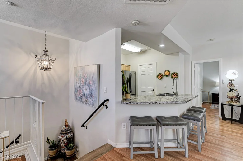 5855 Valley, North Las Vegas, NV 89031