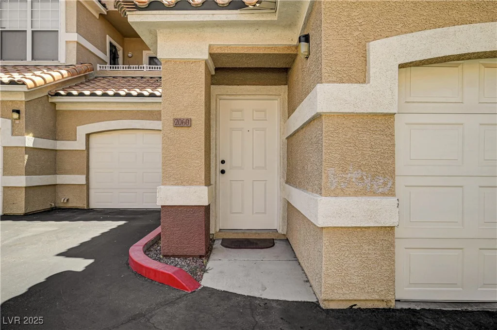 5855 Valley, North Las Vegas, NV 89031