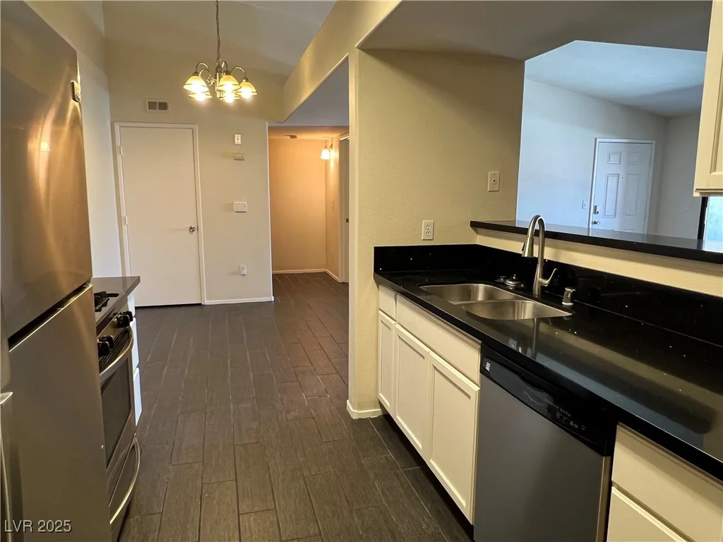 950 Seven Hills, Henderson, NV 89052