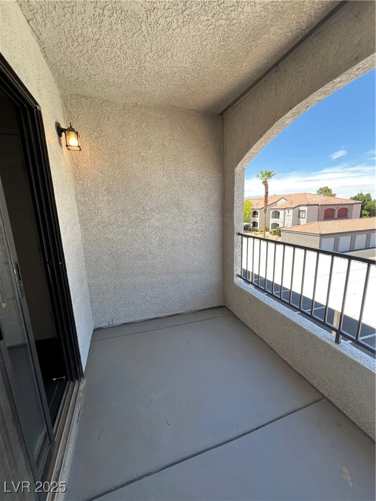 950 Seven Hills, Henderson, NV 89052