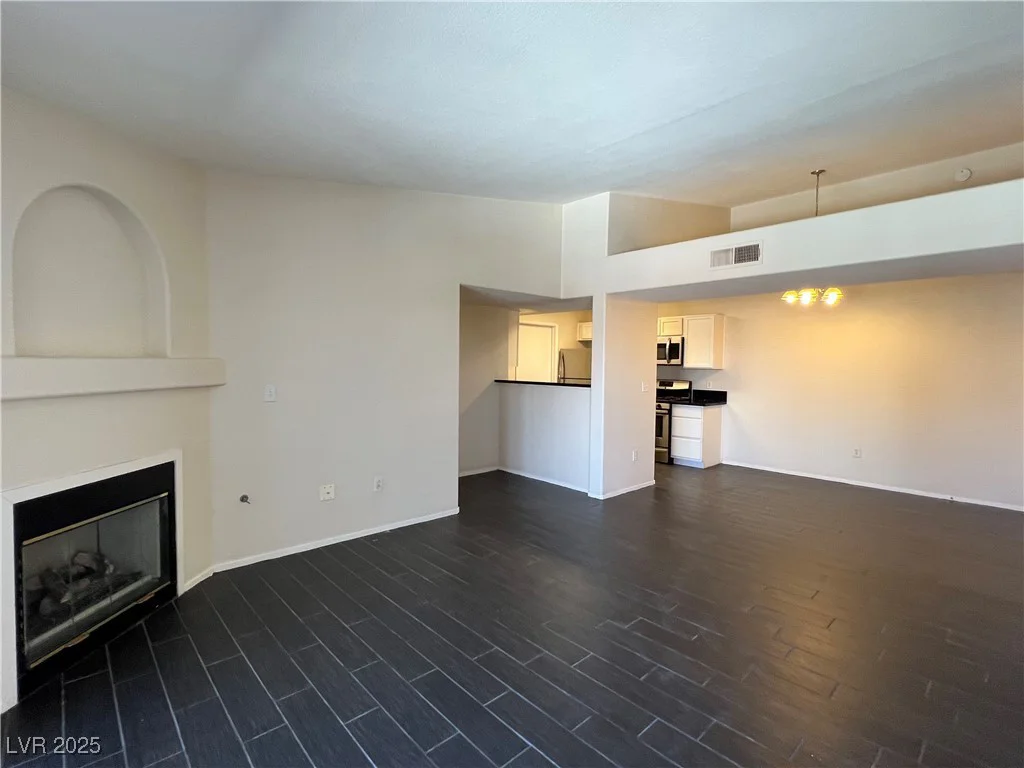 950 Seven Hills, Henderson, NV 89052