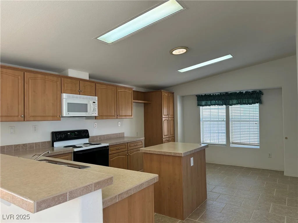 3101 Cedarwood, Pahrump, NV 89048