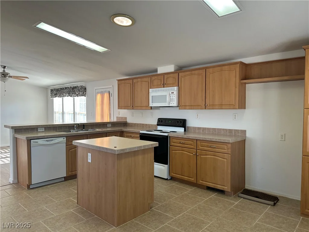 3101 Cedarwood, Pahrump, NV 89048