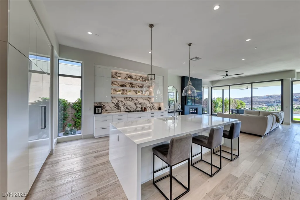 672 Blackrock Rim, Henderson, NV 89012
