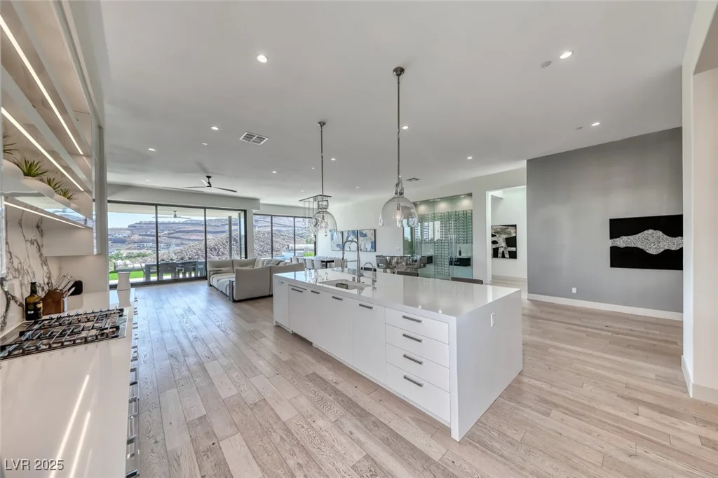 672 Blackrock Rim, Henderson, NV 89012