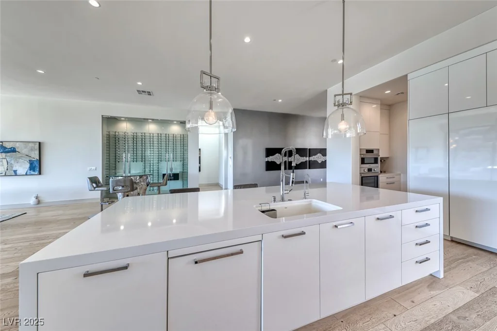 672 Blackrock Rim, Henderson, NV 89012