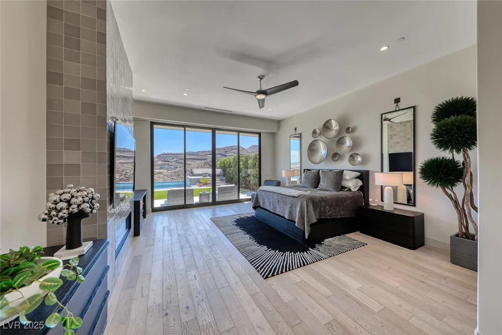 672 Blackrock Rim, Henderson, NV 89012