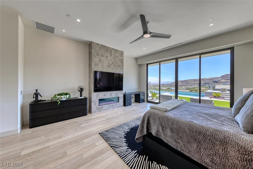672 Blackrock Rim, Henderson, NV 89012