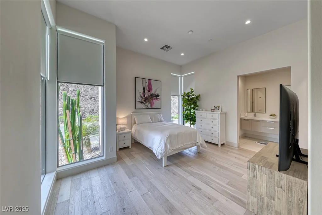 672 Blackrock Rim, Henderson, NV 89012