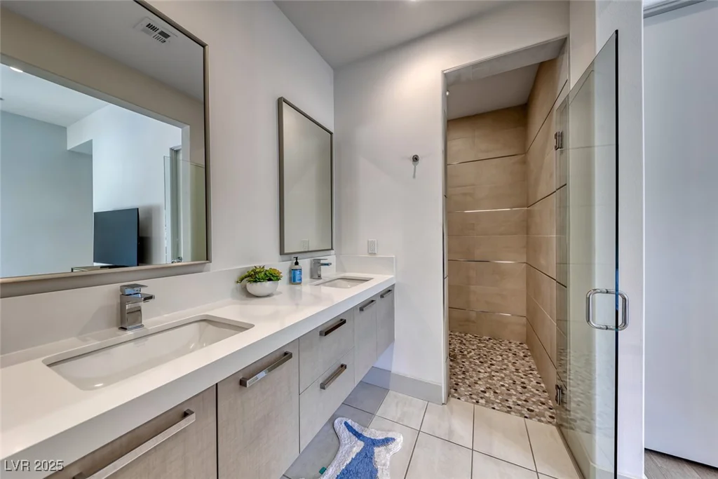 672 Blackrock Rim, Henderson, NV 89012