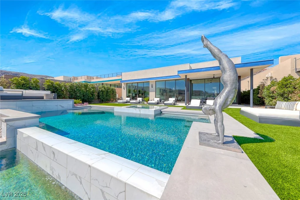 672 Blackrock Rim, Henderson, NV 89012