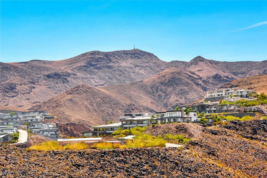 672 Blackrock Rim, Henderson, NV 89012