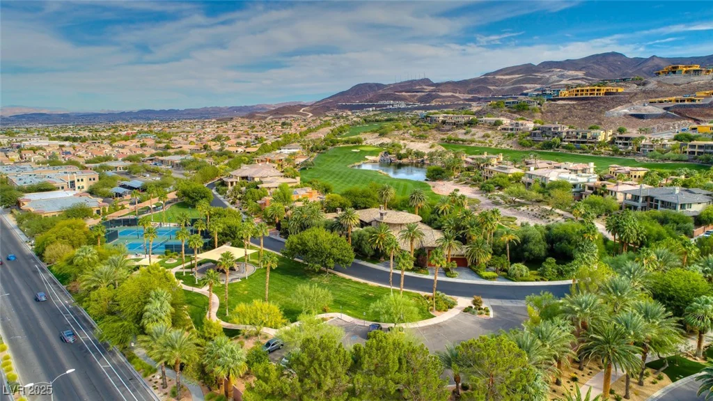 672 Blackrock Rim, Henderson, NV 89012