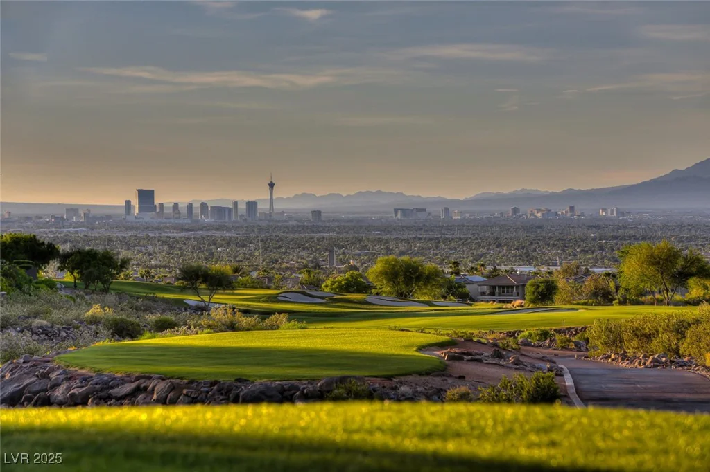 672 Blackrock Rim, Henderson, NV 89012