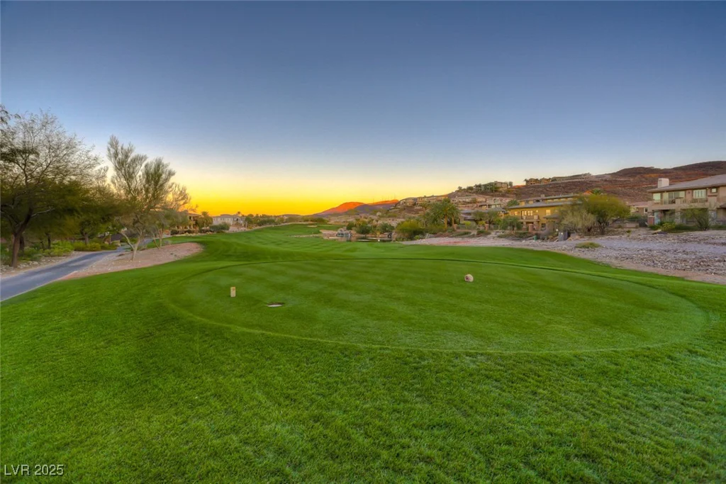 672 Blackrock Rim, Henderson, NV 89012