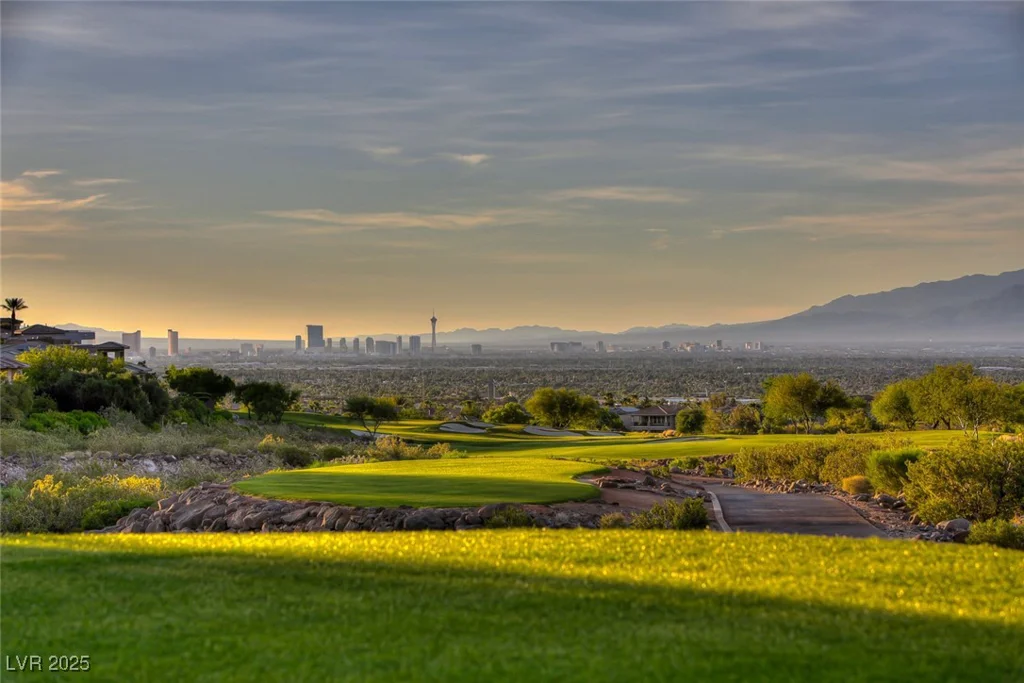 672 Blackrock Rim, Henderson, NV 89012