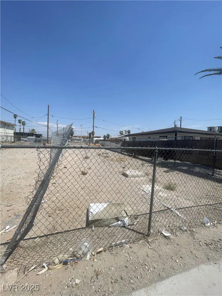 132 Chicago, Las Vegas, NV 89102