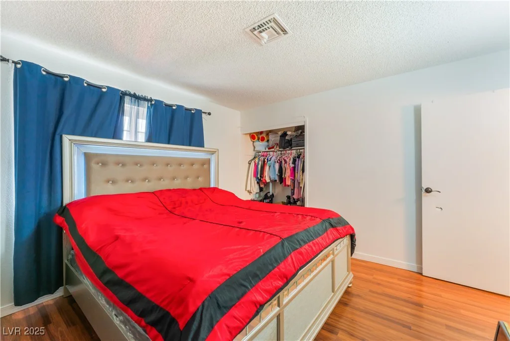 4775 New York, Las Vegas, NV 89104