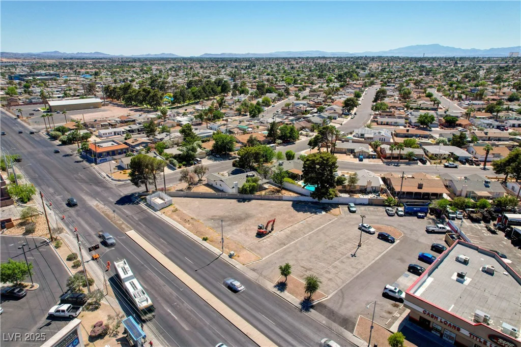 4241 Nellis, Las Vegas, NV 89121