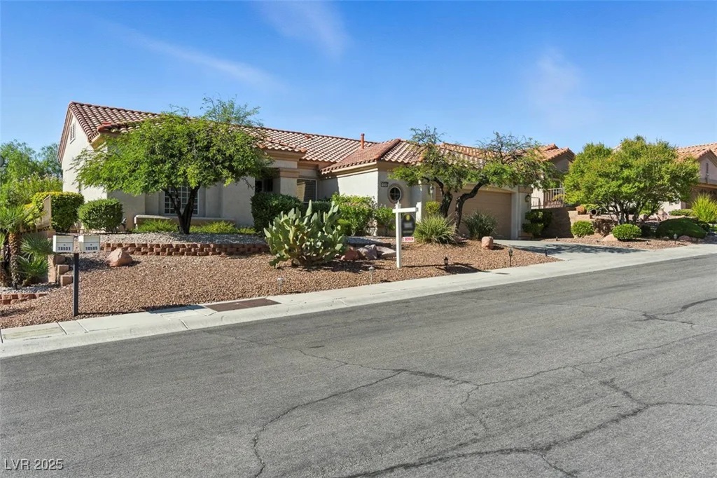 10505 Longwood, Las Vegas, NV 89134