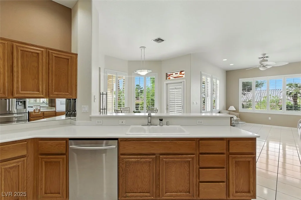 10505 Longwood, Las Vegas, NV 89134