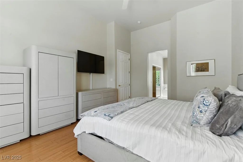 10505 Longwood, Las Vegas, NV 89134