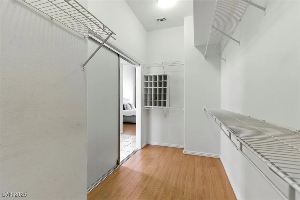10505 Longwood, Las Vegas, NV 89134