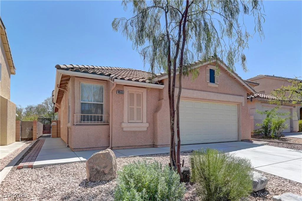 10555 Cedar Run, Las Vegas, NV 89135